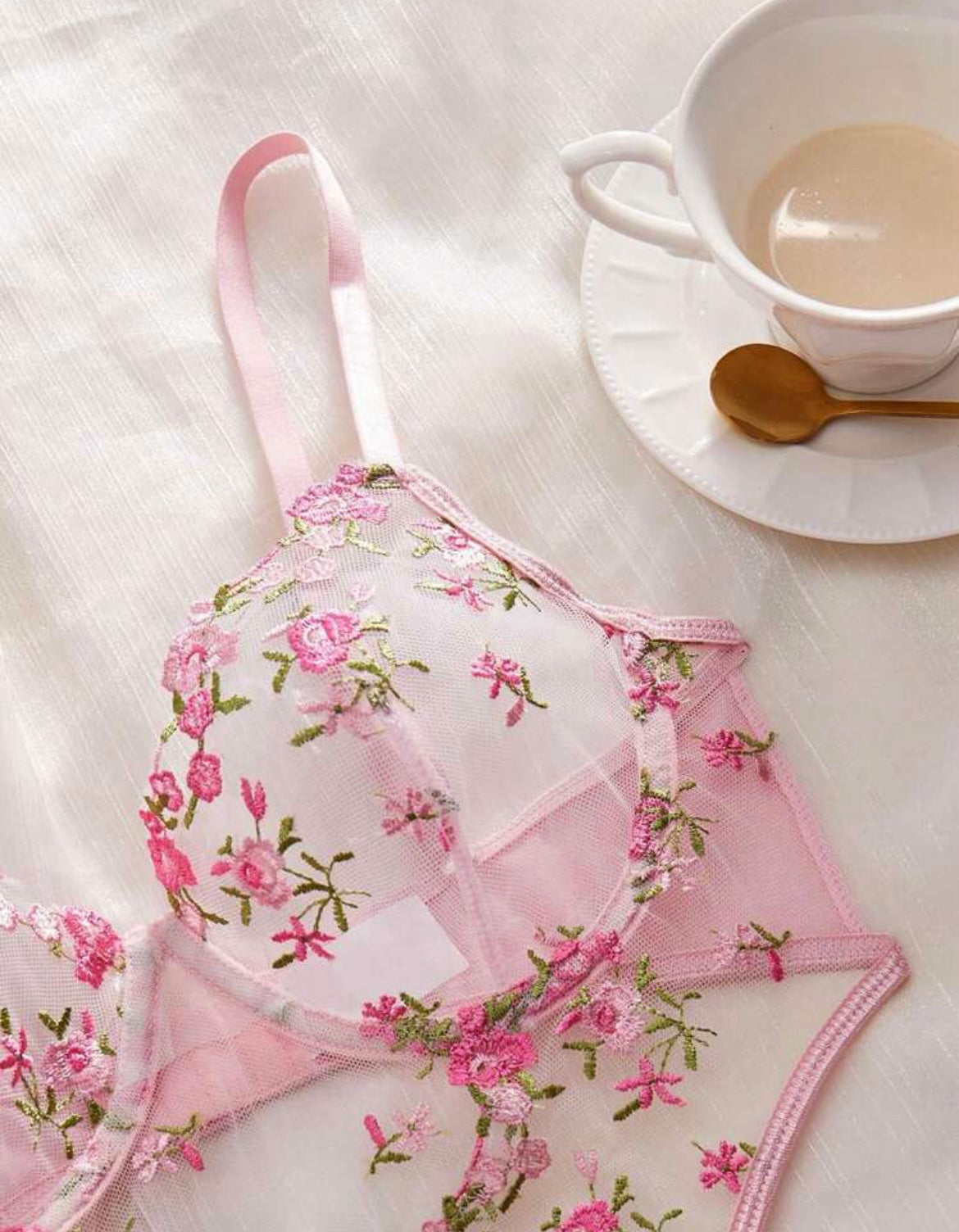 Body con bordado floral
