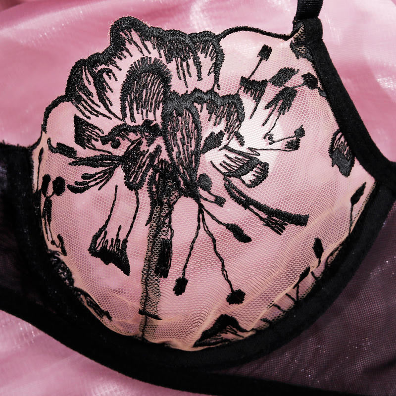 Coordinado transparencia con bordado floral