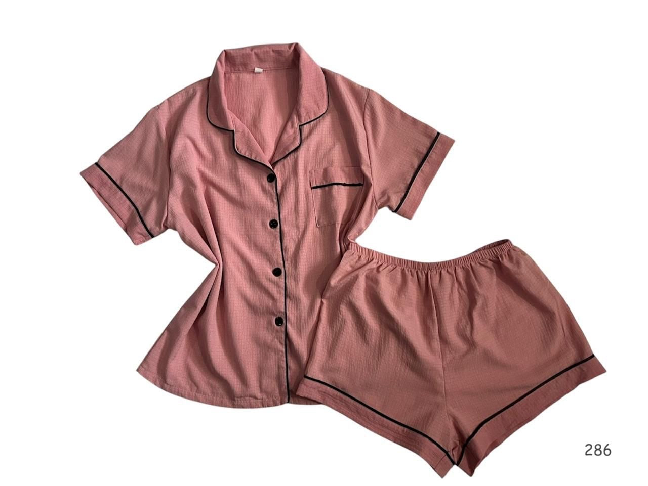 Pijama de short y camisa