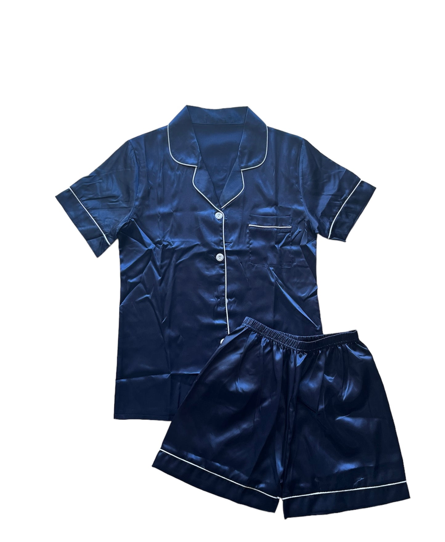 Pijama con línea decorativa
