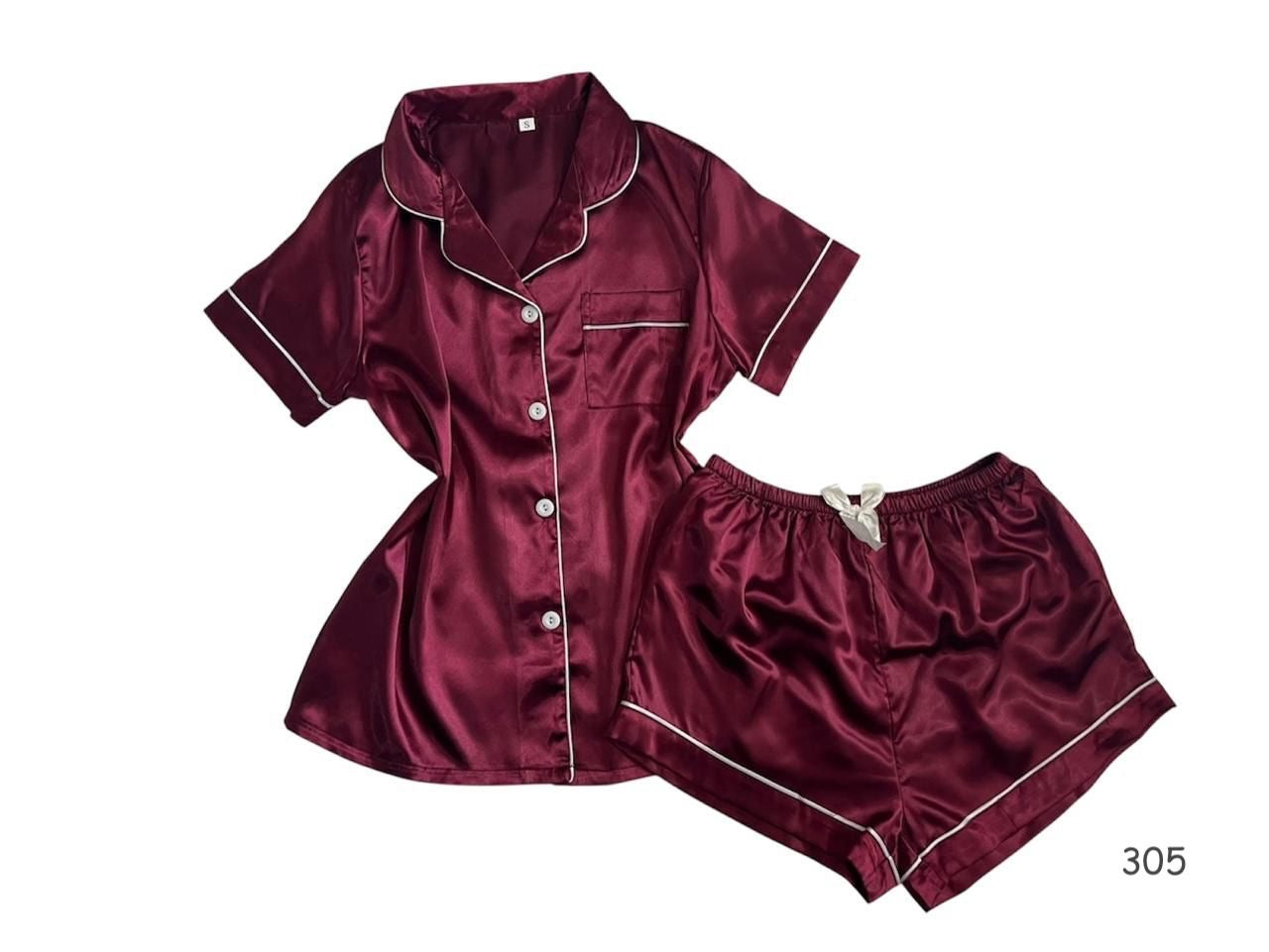 Pijama con moño decorativo