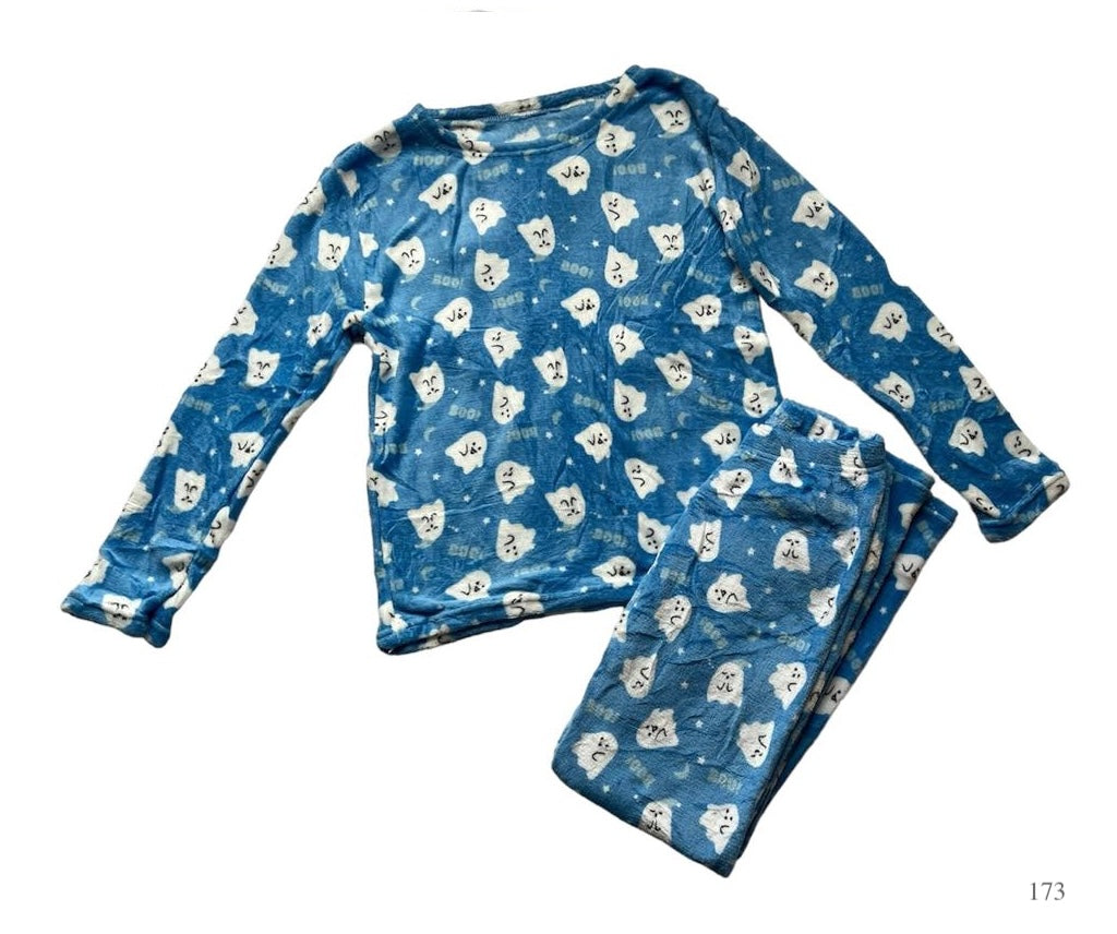 Pijama con estampado de fantasmas
