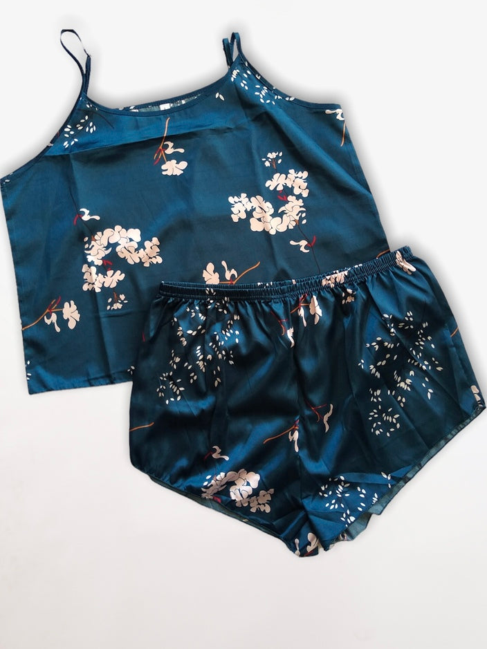 Pijama con estampado floral