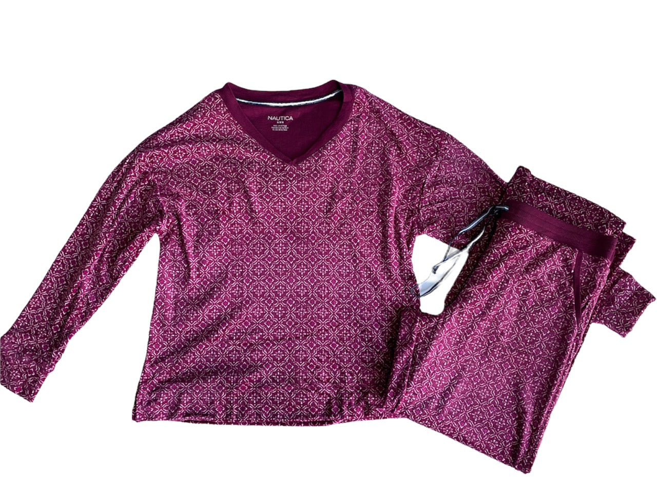 Pijama detalles en blanco