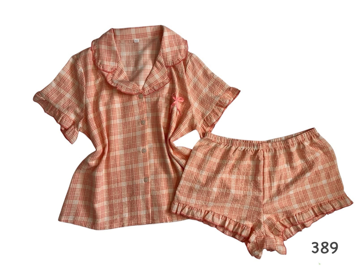 Pijama a cuadros y holán