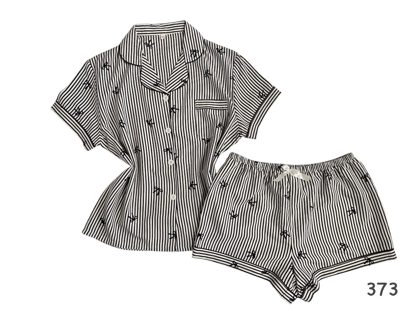 Pijama estampado de moños