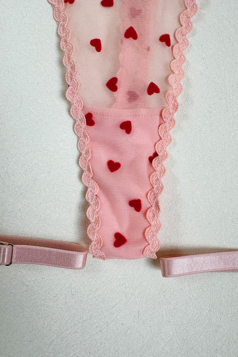 Coordinado con estampado de corazones