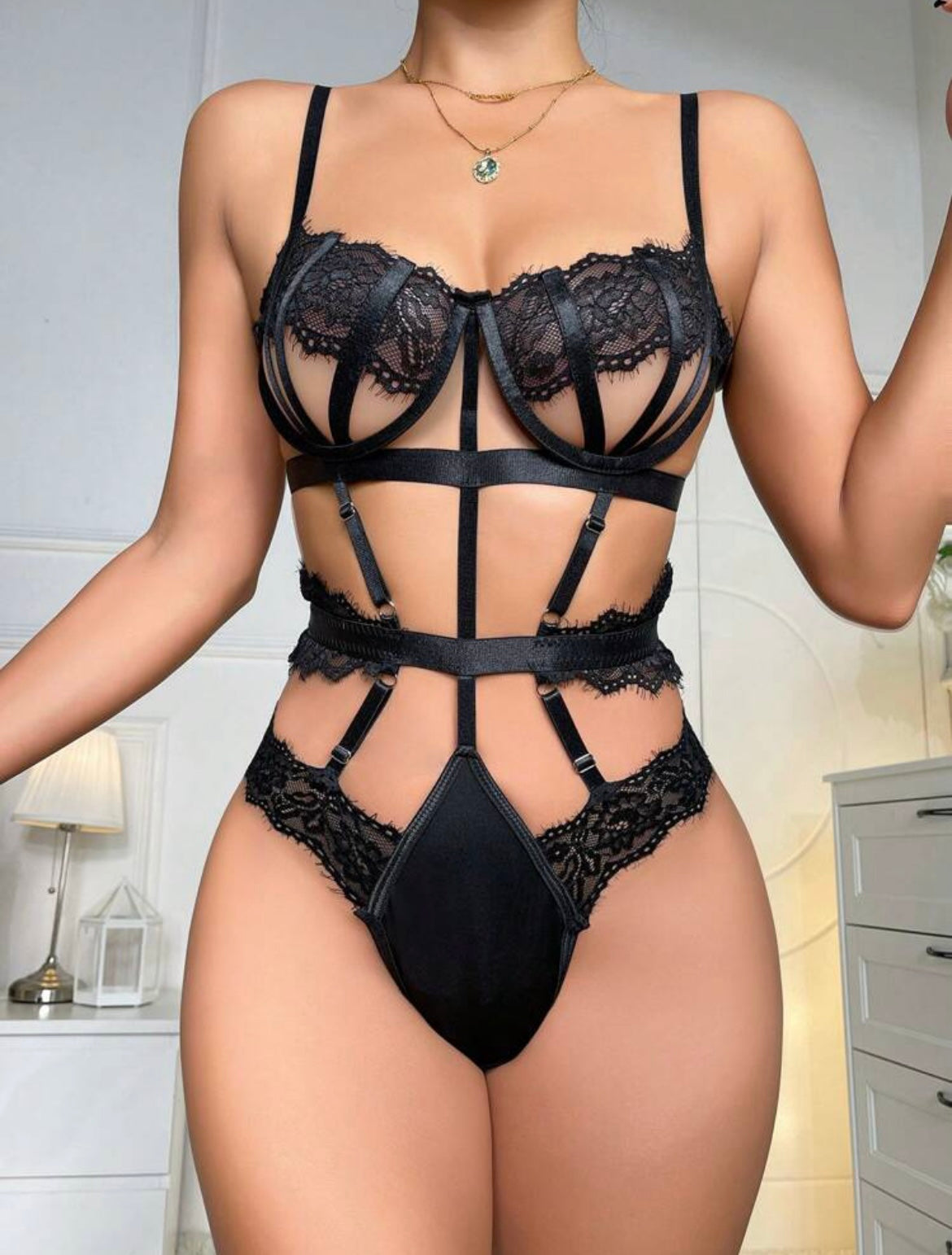 Body con encaje y tiras