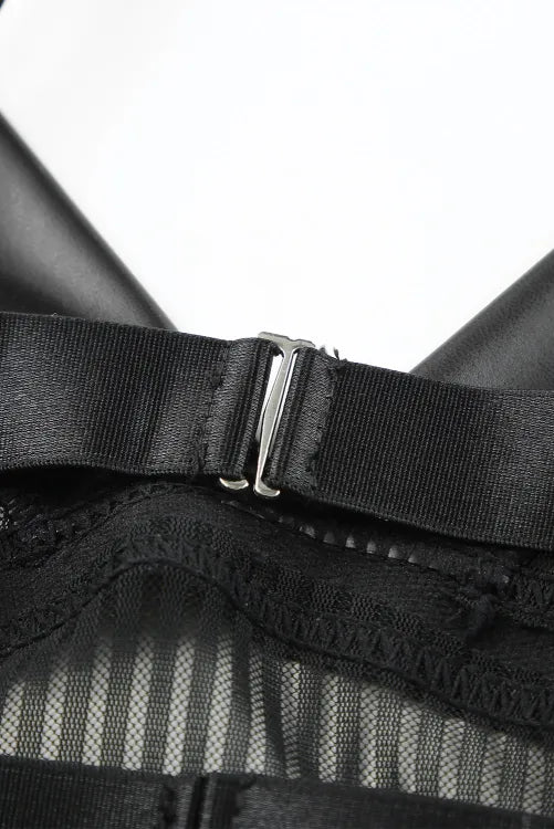 Body con liguero detalles en vinipiel