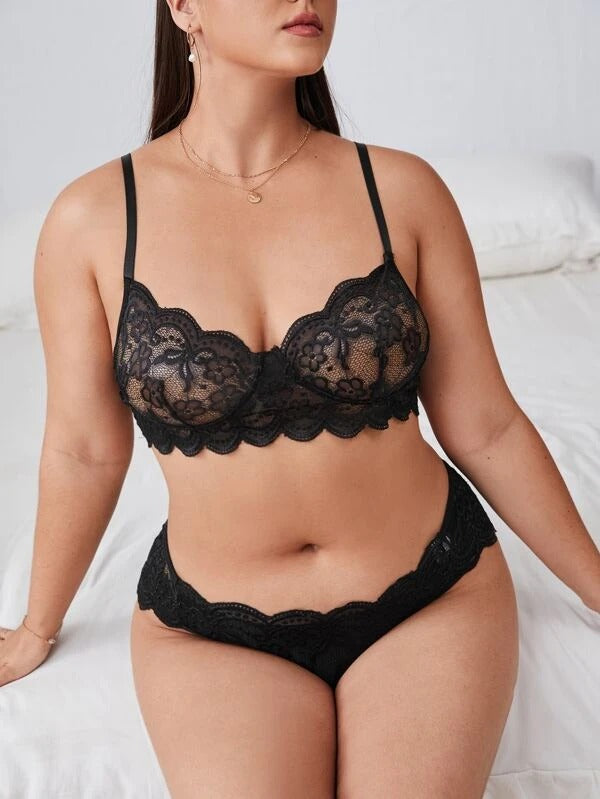Coordinado de encaje con detalle de ondas en el bralette XL