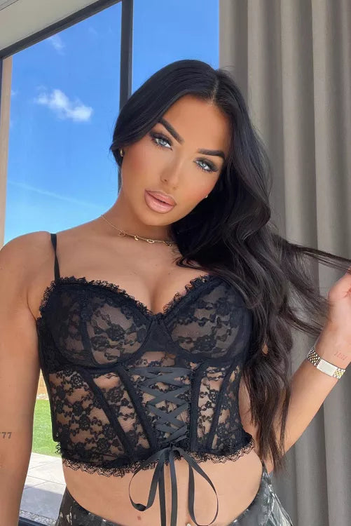 Bralette de encaje con varilla y listones