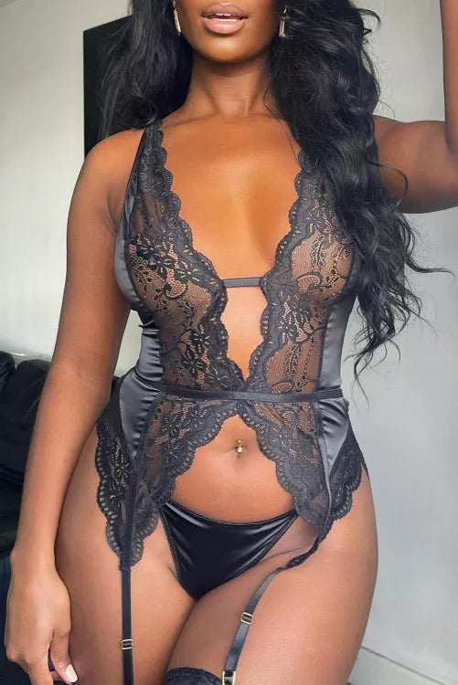 Coordinado de blusa con liguero
