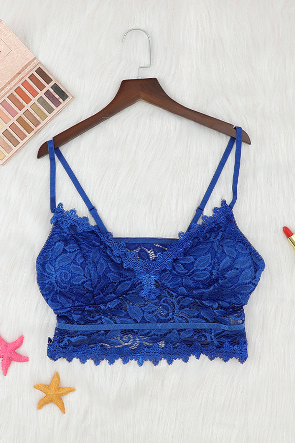 Bralette con diseño bordado y de encaje