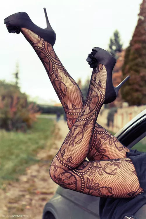 Pantie medias con diseño de hojas