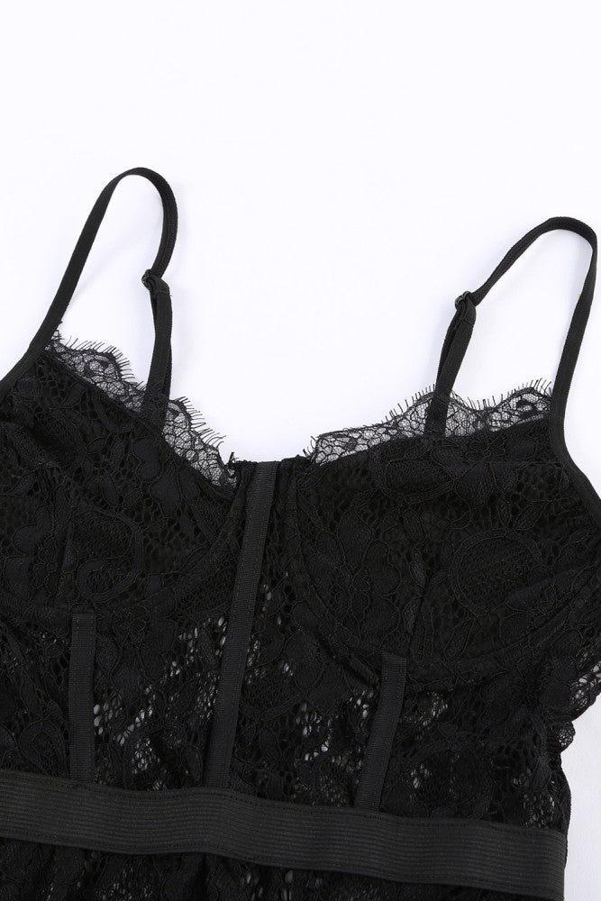 Body de encaje con cinta en el abdomen