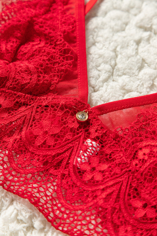 Coordinado de encaje con pantie tiro alto