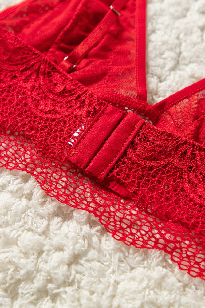 Coordinado de encaje con pantie tiro alto